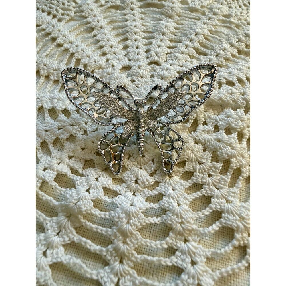 Vintage 1971 Sarah Coventry Madam Butterfly Silver Tone Brooch Pin Signed